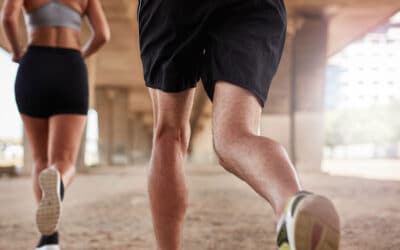 Kunt u weer volledig hardlopen met een kunstknie?